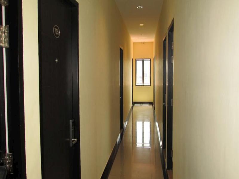 My Home Hotel Pontianak Exterior photo